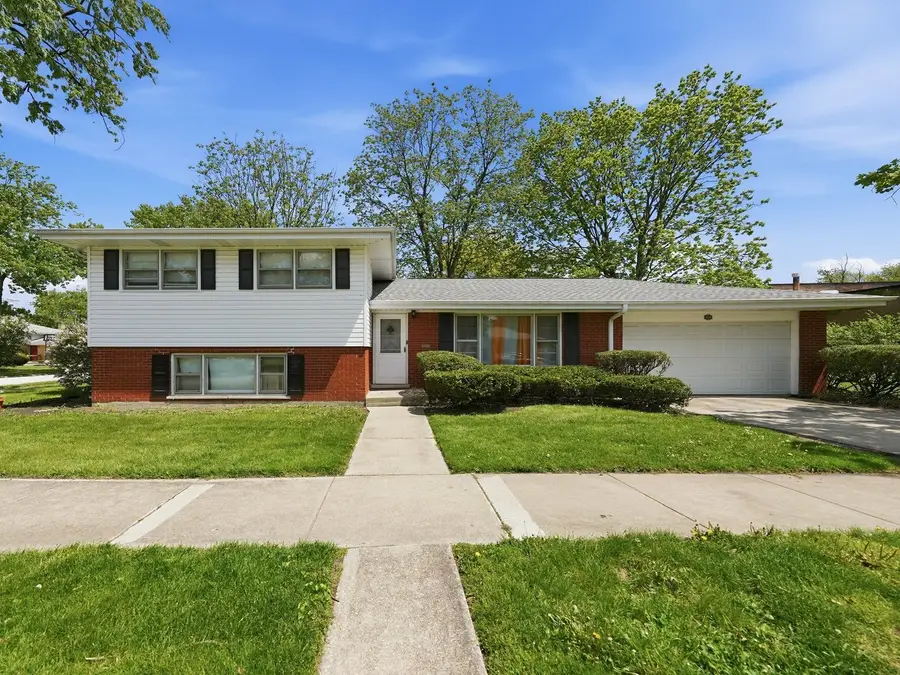 18345 Pierce Avenue, Homewood, IL 60430 - #3