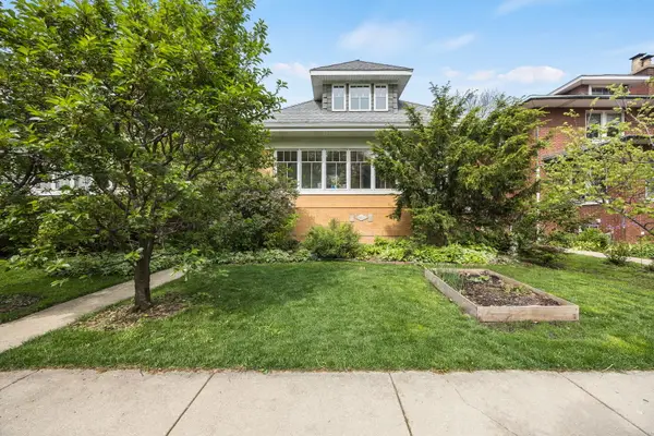 713 S Humphrey Avenue, Oak Park, IL 60304