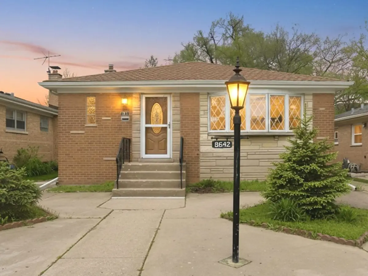 8642 Gross Point Road, Skokie, IL 60077 - #1