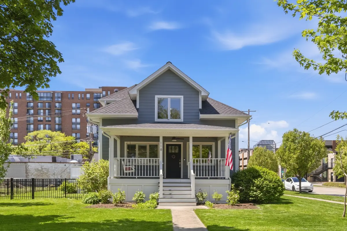 116 N Pine Avenue, Arlington Heights, IL 60004 - #1