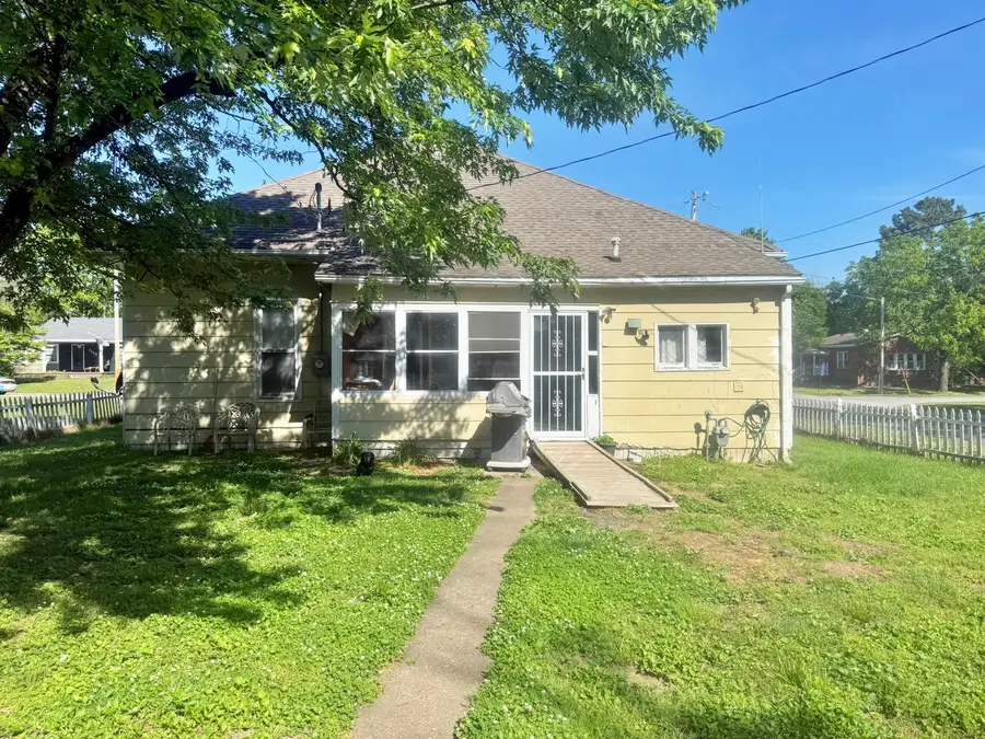 1120 Girard Street, Metropolis, IL 62960 - #3