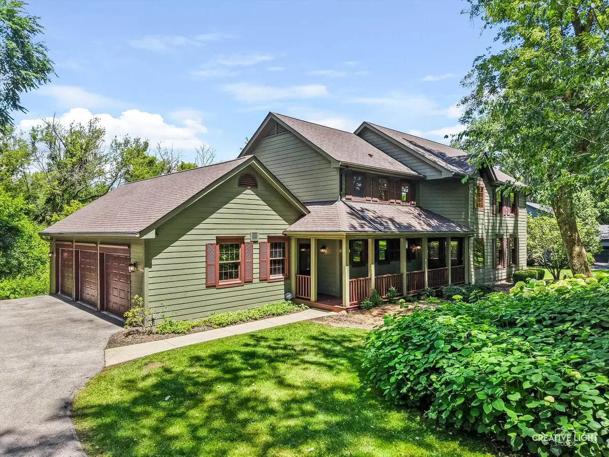 39W860 Reindeer Trail, Saint Charles, IL 60175 - #1