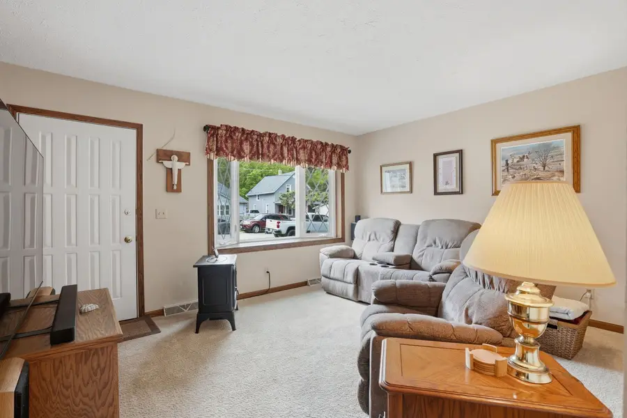 1160 32nd Street, Moline, IL 61265 - #3