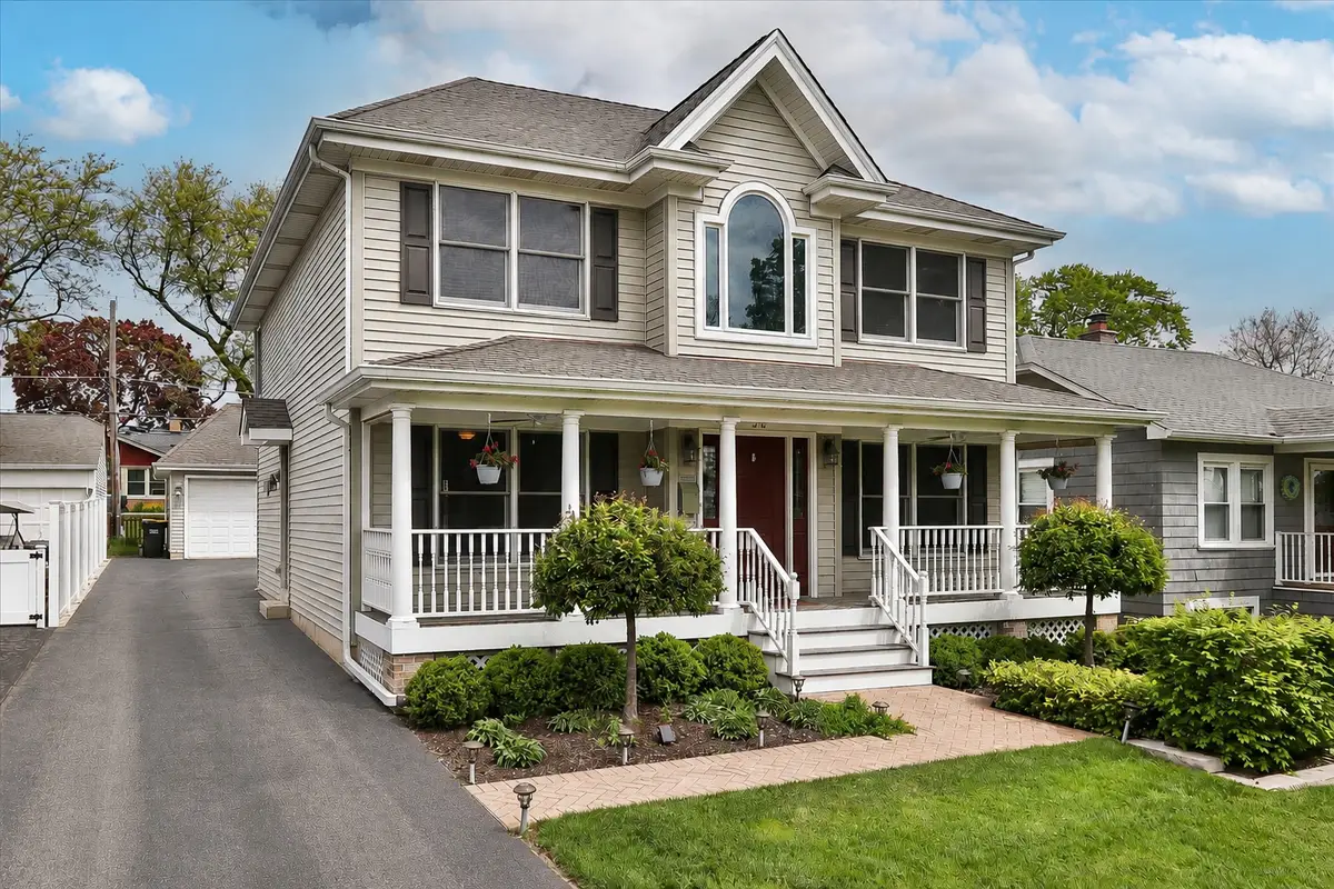 52 W Glenlake Avenue, Roselle, IL 60172 - #1