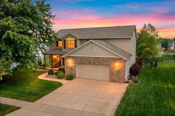 704 Hawk Drive, Mahomet, IL 61853