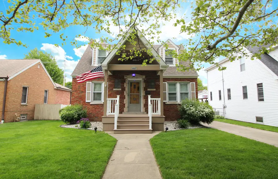 10837 S Trumbull Avenue, Chicago, IL 60655 - #3