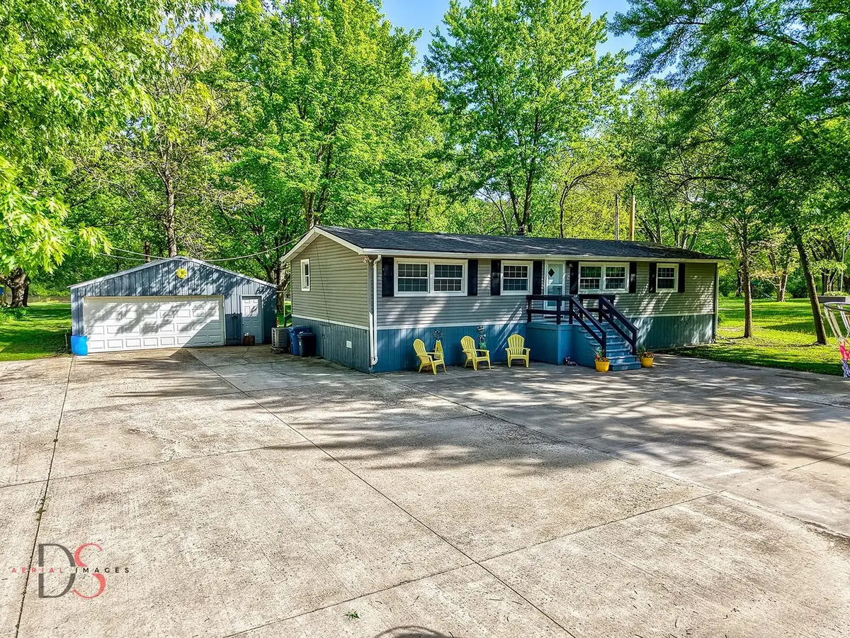 1906 N 2959th Road, Ottawa, IL 61350 - #1