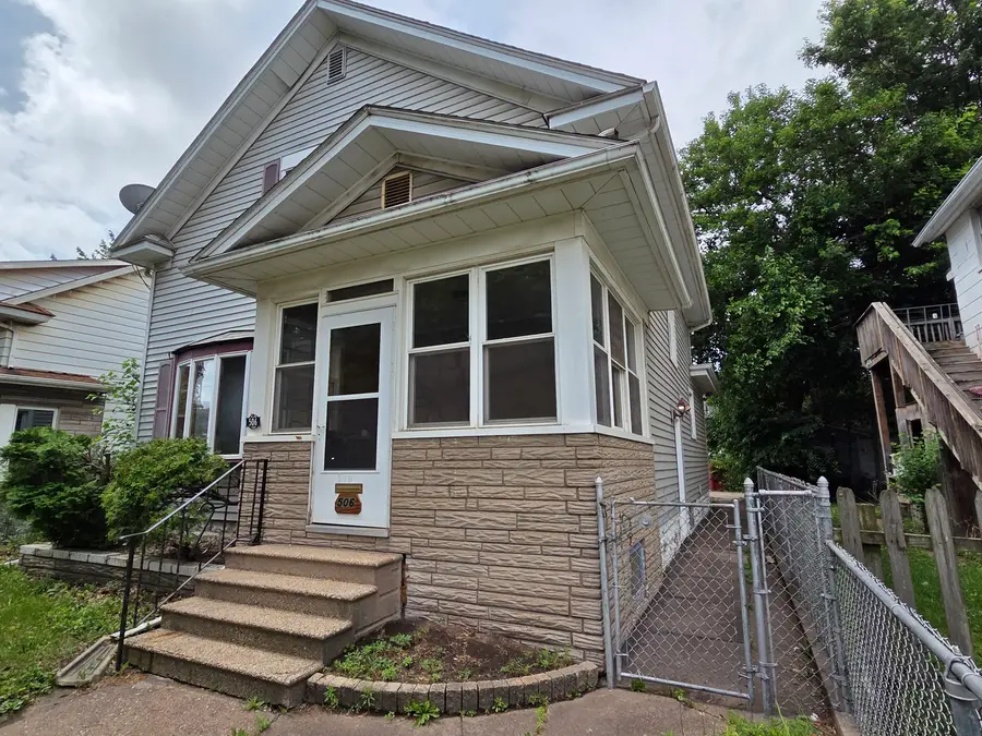 506 S Lincoln Avenue, Davenport, IA 52802 - #2