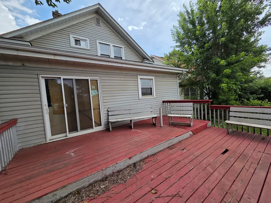 506 S Lincoln Avenue, Davenport, IA 52802 - #3