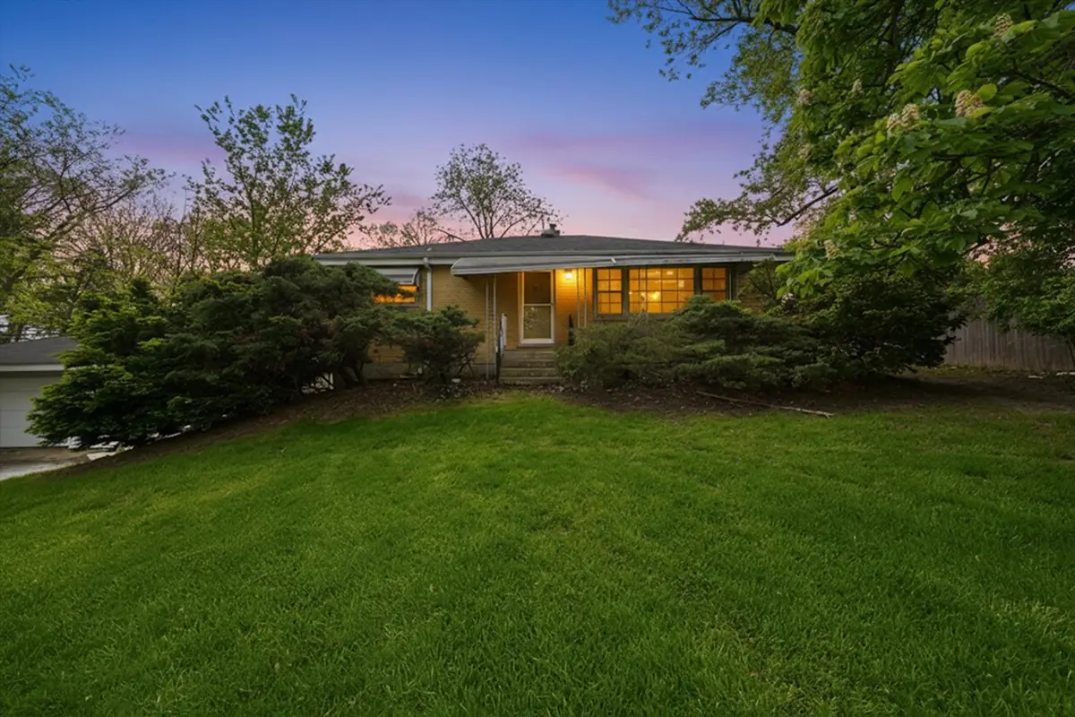 8351 W 99th Street, Palos Hills, IL 60465 - #1