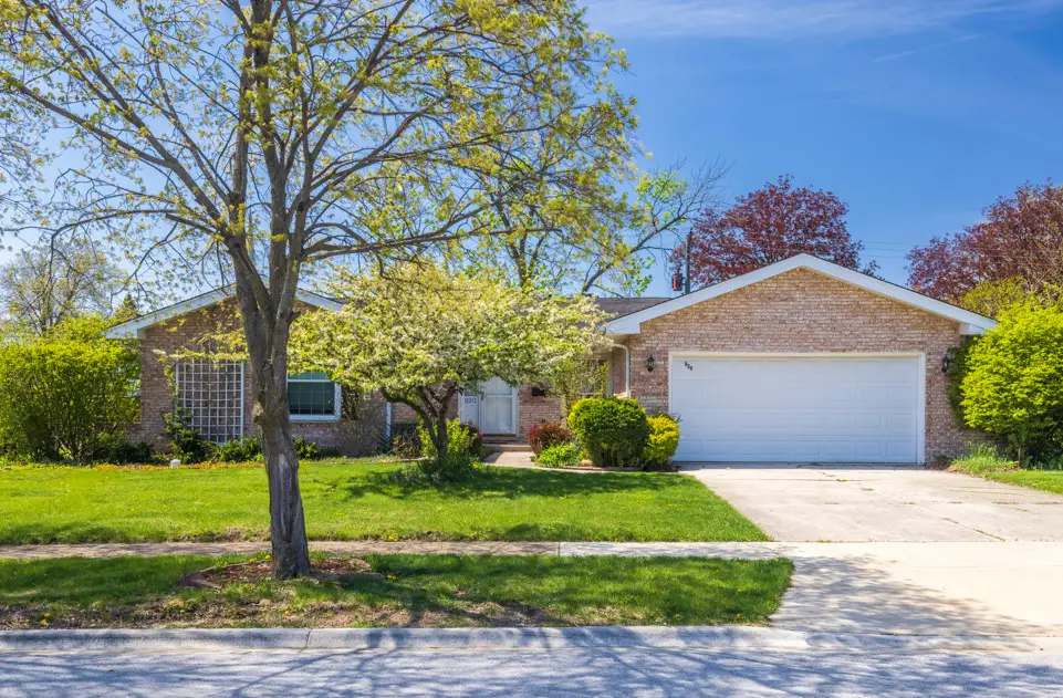 920 Macarthur Drive, Chicago Heights, IL 60411 - #1