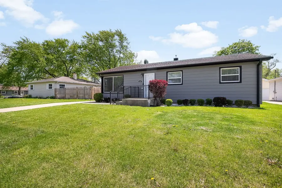 407 Bonniebrook Avenue, Mundelein, IL 60060 - #3