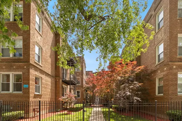 1443 W Victoria Street #1F, Chicago, IL 60660