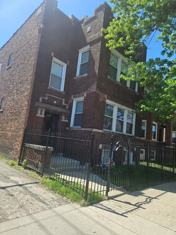 4015 W Potomac Avenue, Chicago, IL 60651