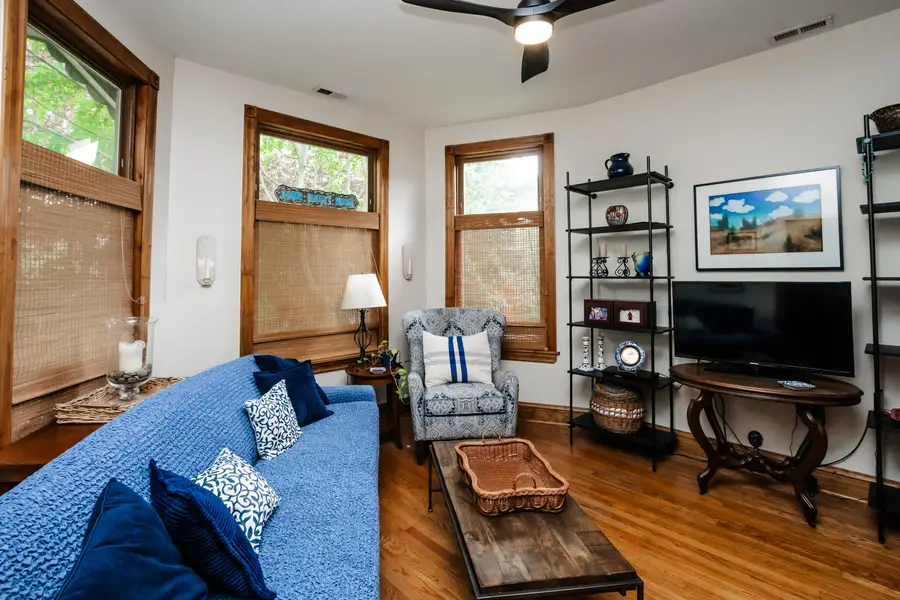 111 S Grove Avenue #2S, Oak Park, IL 60302 - #3