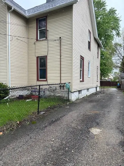 642 Pennsylvania Avenue, Aurora, IL 60506 - #2