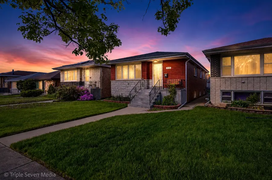 7514 Lockwood Avenue, Burbank, IL 60459 - #2