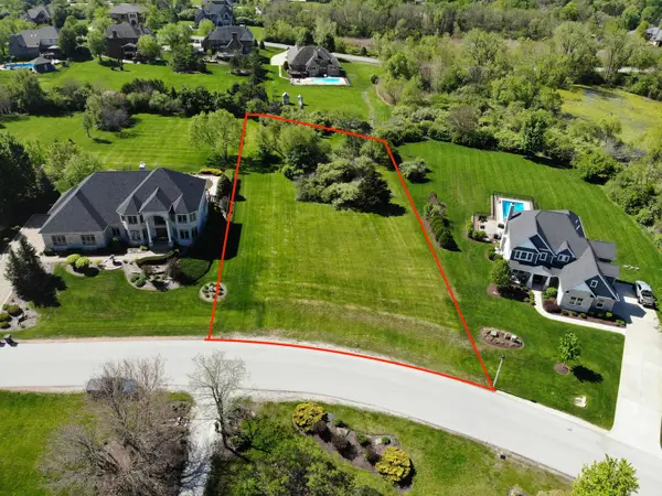 18006 S Crystal Lake Drive, Mokena, IL 60448