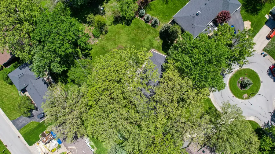 840 Hawthorne Drive, Naperville, IL 60540 - #3