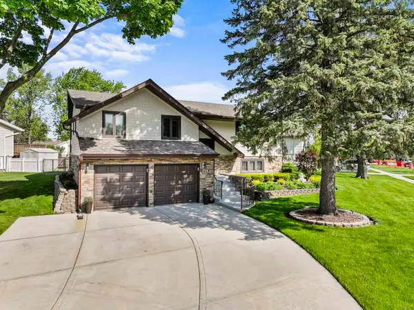 1214 Milton Lane, Schaumburg, IL 60193