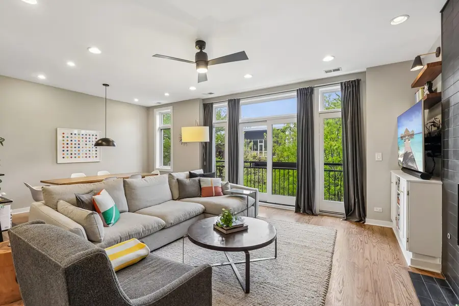 2319 N Leavitt Street #4, Chicago, IL 60647 - #3