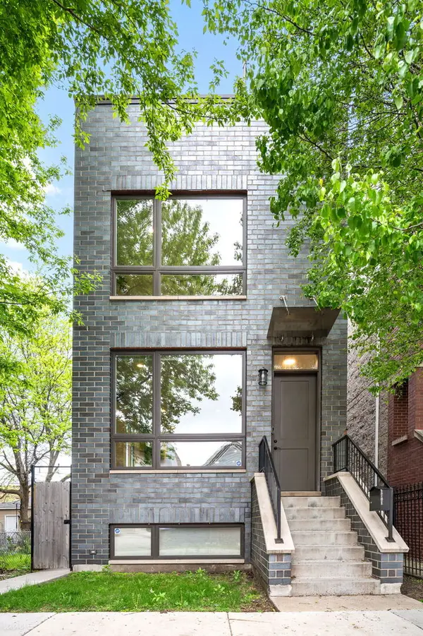 1701 S Jefferson Street, Chicago, IL 60616
