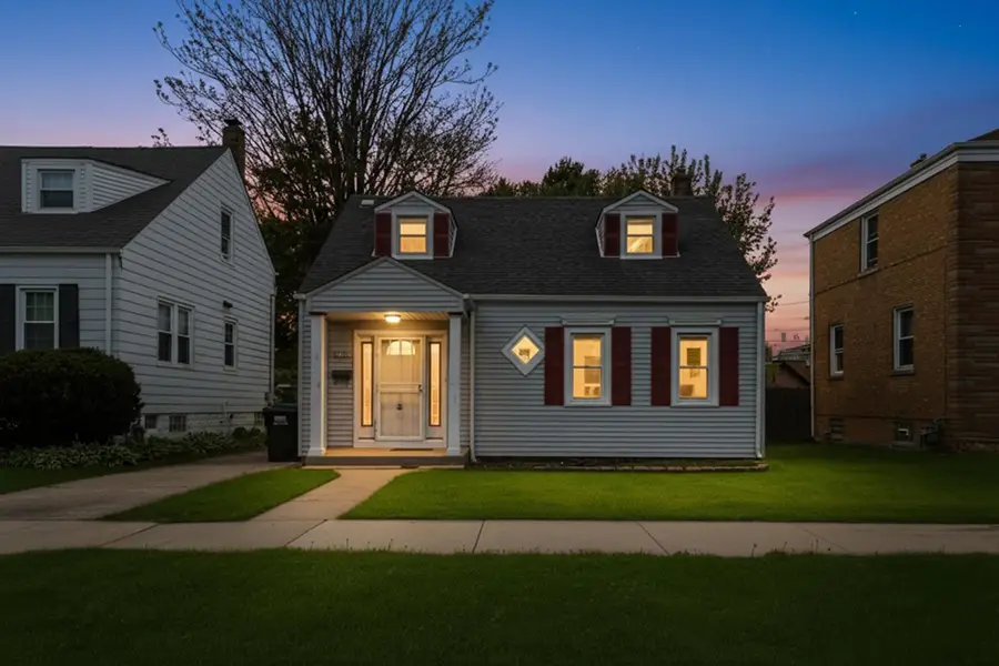 8720 S Richmond Avenue, Evergreen Park, IL 60805 - #2