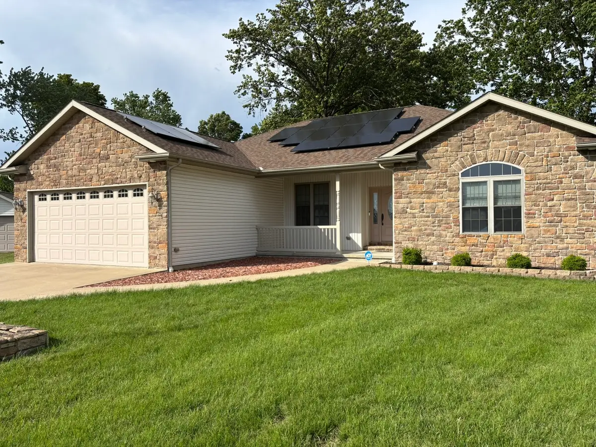 2004 Arthur Court, Carterville, IL 62918 - #1