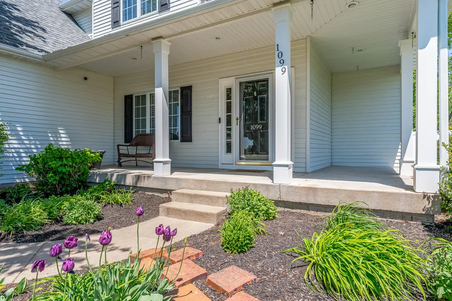 1099 Bridgeview Place, Le Claire, IA 52753 - #3