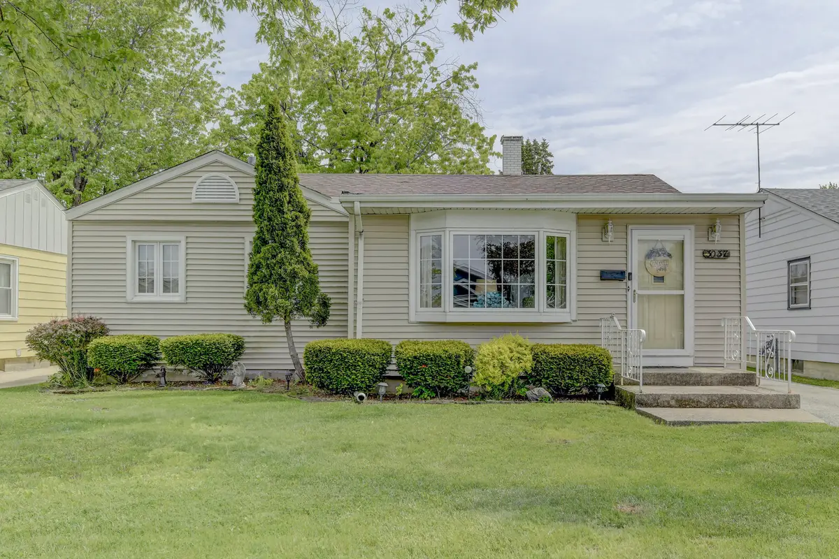 3037 Enterprise Park Avenue, South Chicago Heights, IL 60411 - #1