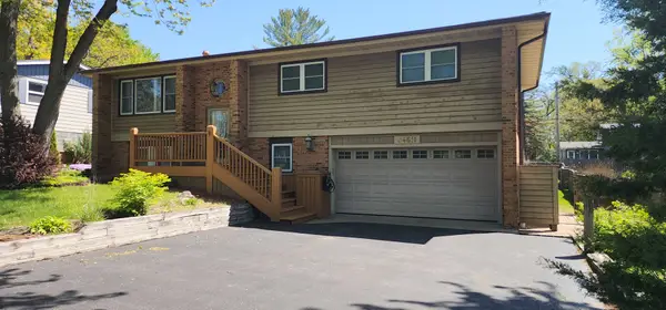 34611 N Iroquois Trail, McHenry, IL 60051