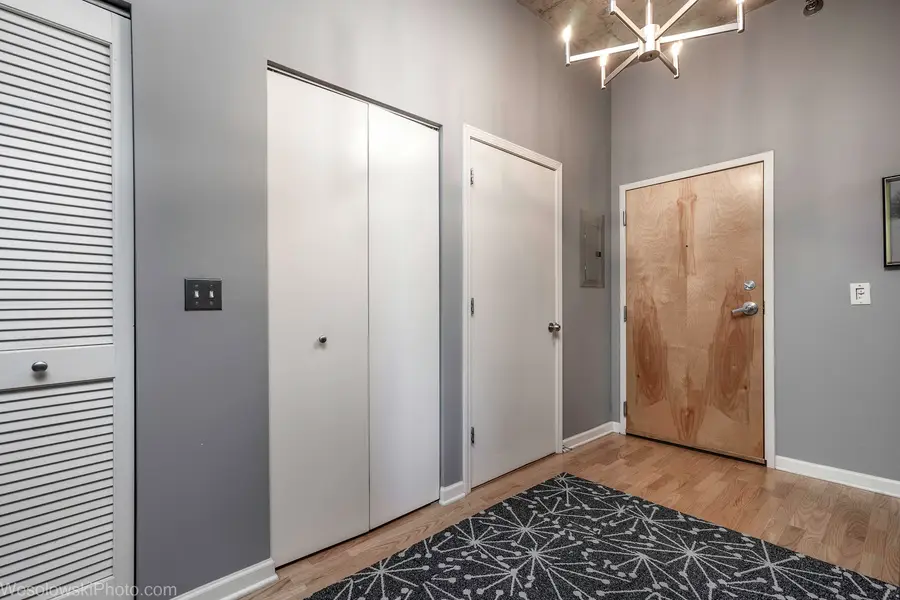 1122 W Catalpa Avenue #603, Chicago, IL 60640 - #3