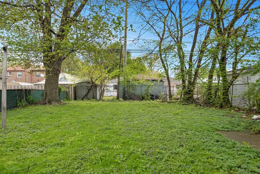 9611 S Oglesby Avenue, Chicago, IL 60617 - #3