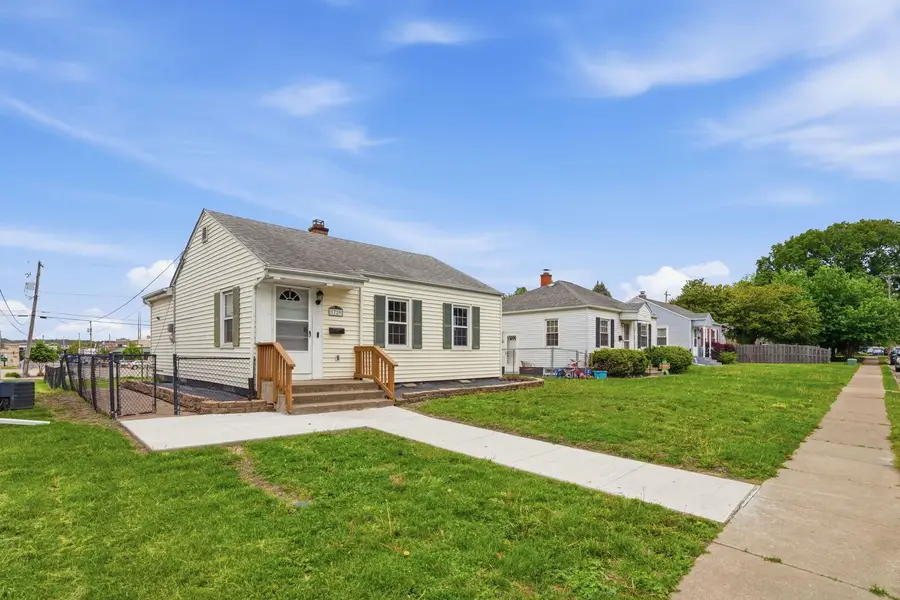 1729 Brown Street, Bettendorf, IA 52722 - #2