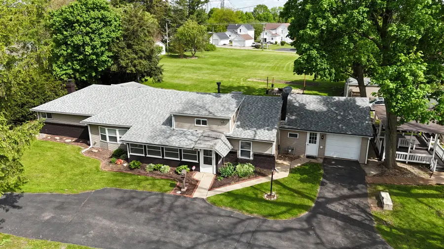 221 Central Avenue, Genoa, IL 60135 - #2
