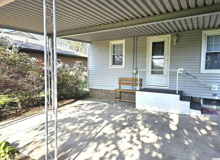 1212 S 22nd Street, Quincy, IL 62301 - #3