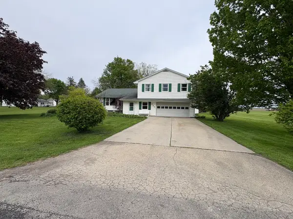 320 S Main Street, Creston, IL 60113