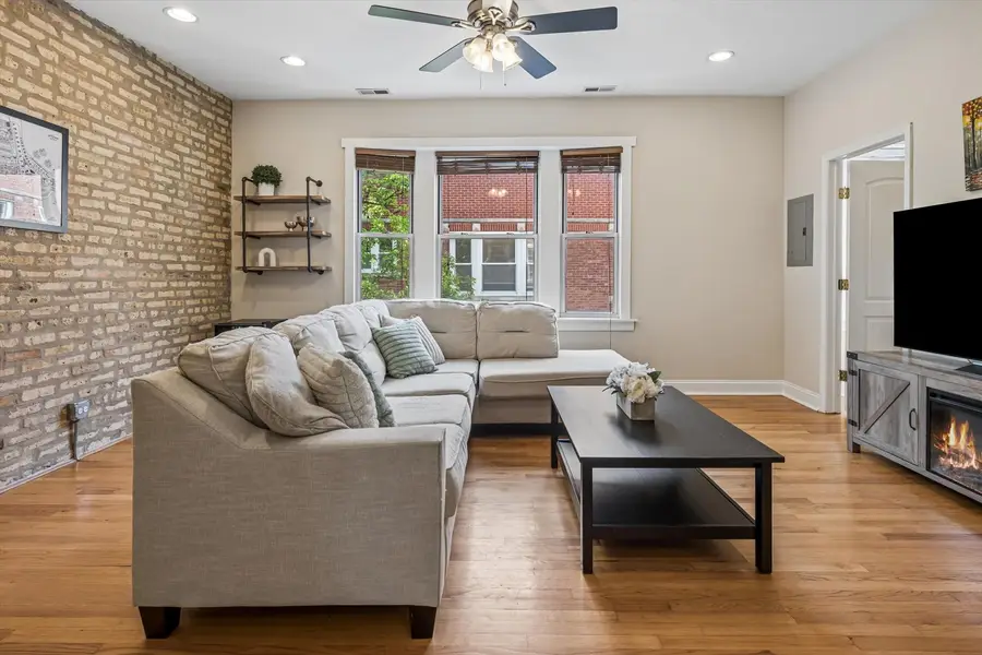 4448 N Beacon Street #3, Chicago, IL 60640 - #3