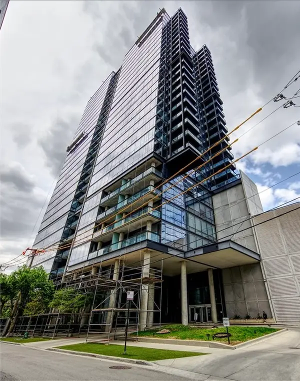 860 W Blackhawk Street #804, Chicago, IL 60642