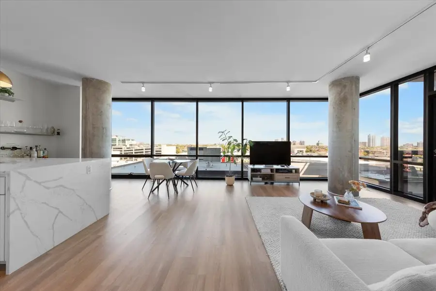 860 W Blackhawk Street #804, Chicago, IL 60642 - #2