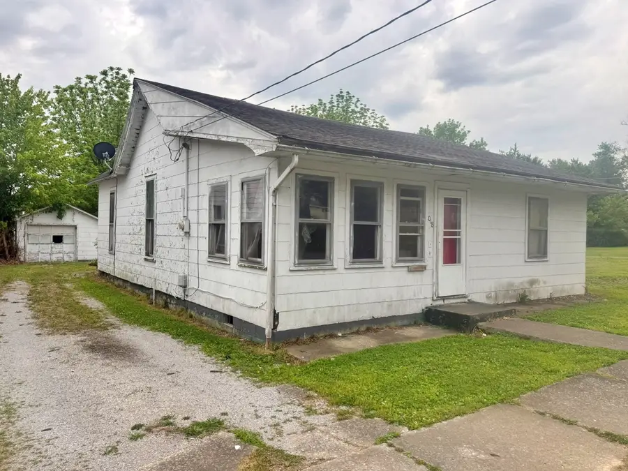 1018 Girard Street, Metropolis, IL 62960 - #2