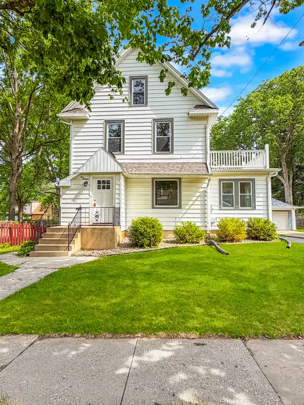 116 E Fuller Street, Freeport, IL 61032