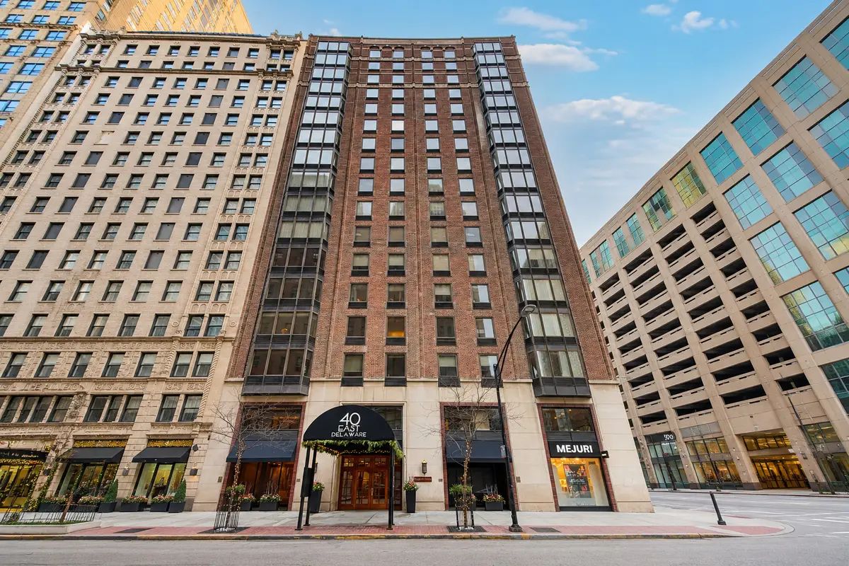 40 E Delaware Place #905, Chicago, IL 60611 - #1