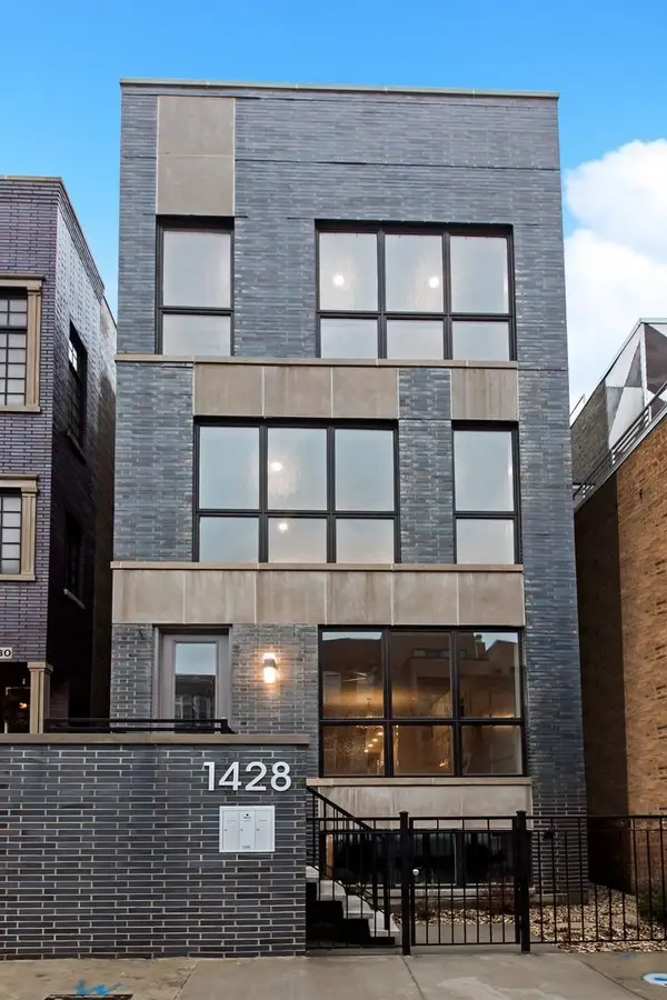 1428 W Grand Avenue #2, Chicago, IL 60642