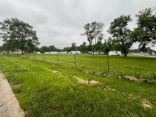 000 Whitney Lane, Marion, IL 62959