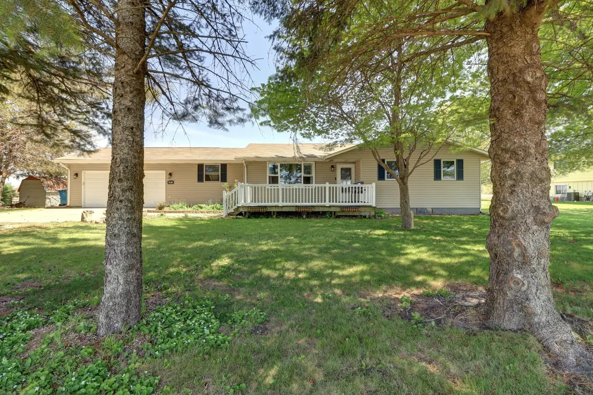 6740 Albany Road, Erie, IL 61250 - #1