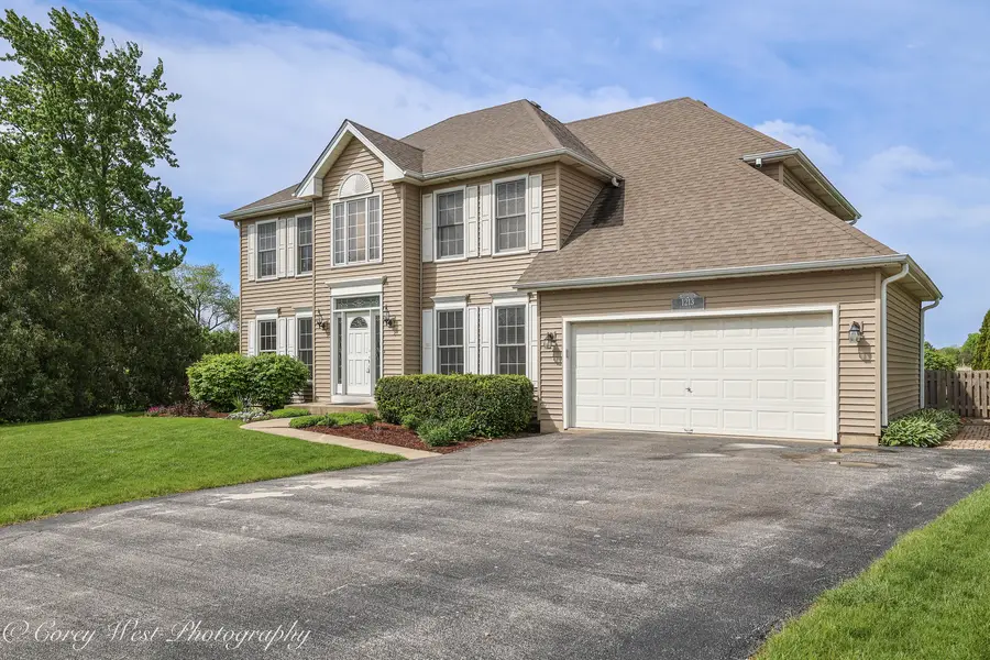 1213 Paddock Court, Aurora, IL 60502 - #3