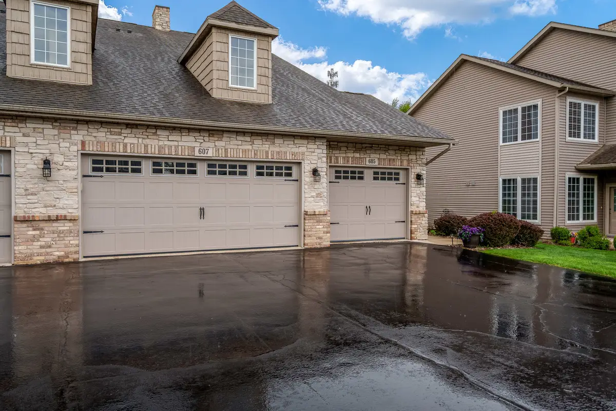 607 Queens Court, Rockton, IL 61072 - #1
