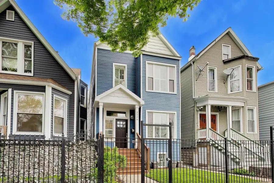 3526 W Mclean Avenue, Chicago, IL 60647 - #3