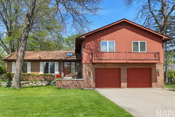 840 Queens Lane, Glenview, IL 60025